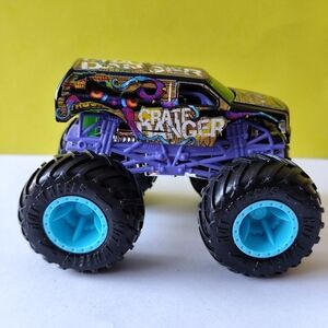 Monster Trucks Freestyle Wreckers 6/12 Crate Danger